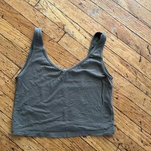 Uniqlo Cropped Tank, size Large